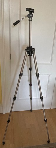 Velbon mountain chaser - mountain, tripod